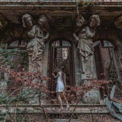 Atlantes et caryatides